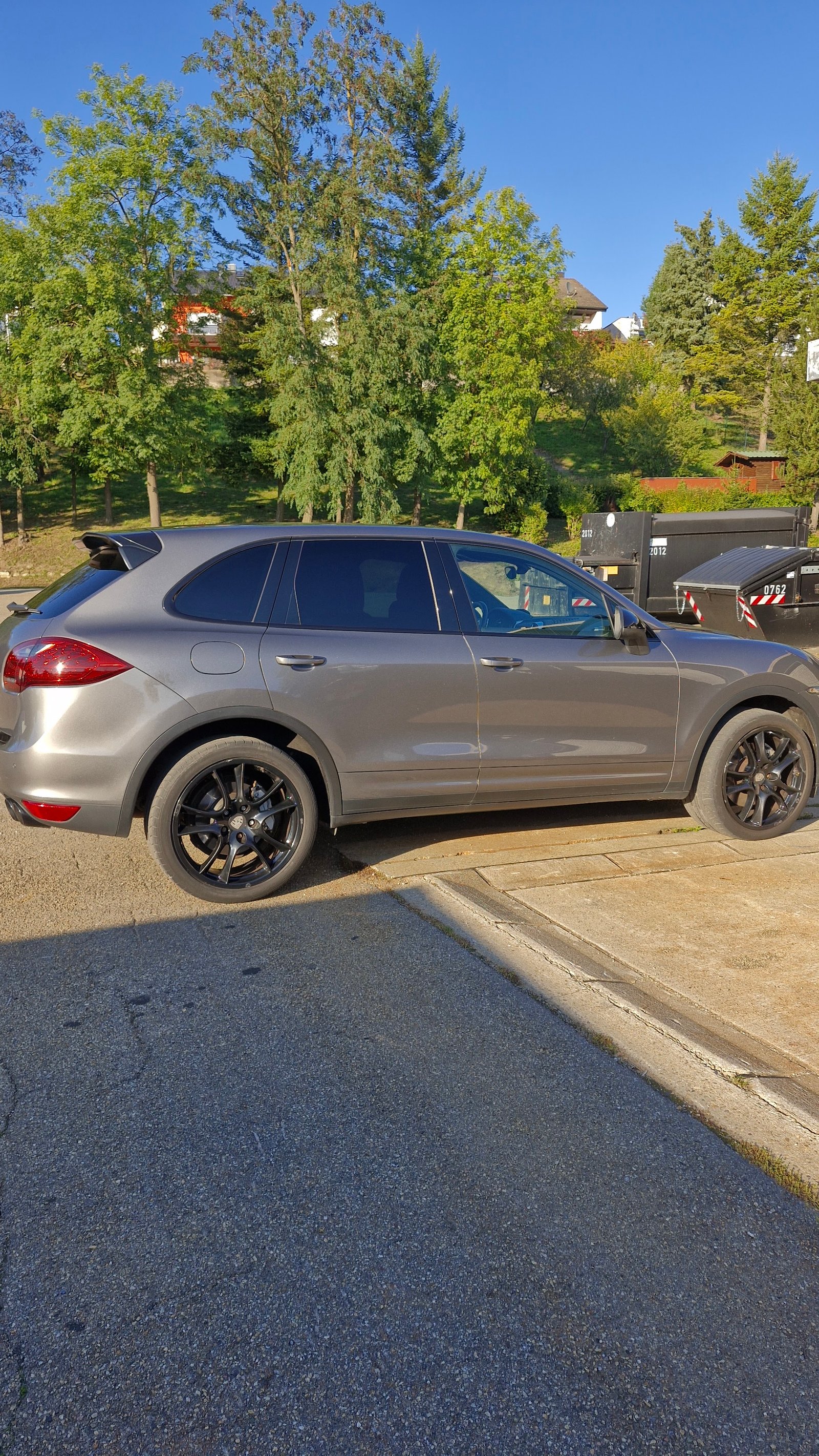 Porsche Cayenne von hinten